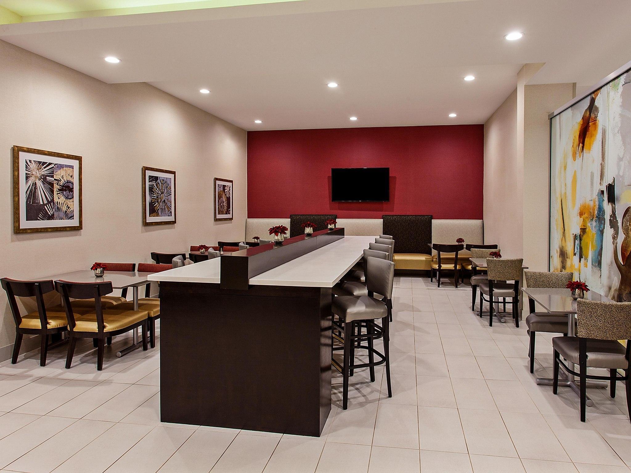 Holiday Inn Express & Suites Anaheim Resort Area By Ihg Exterior foto