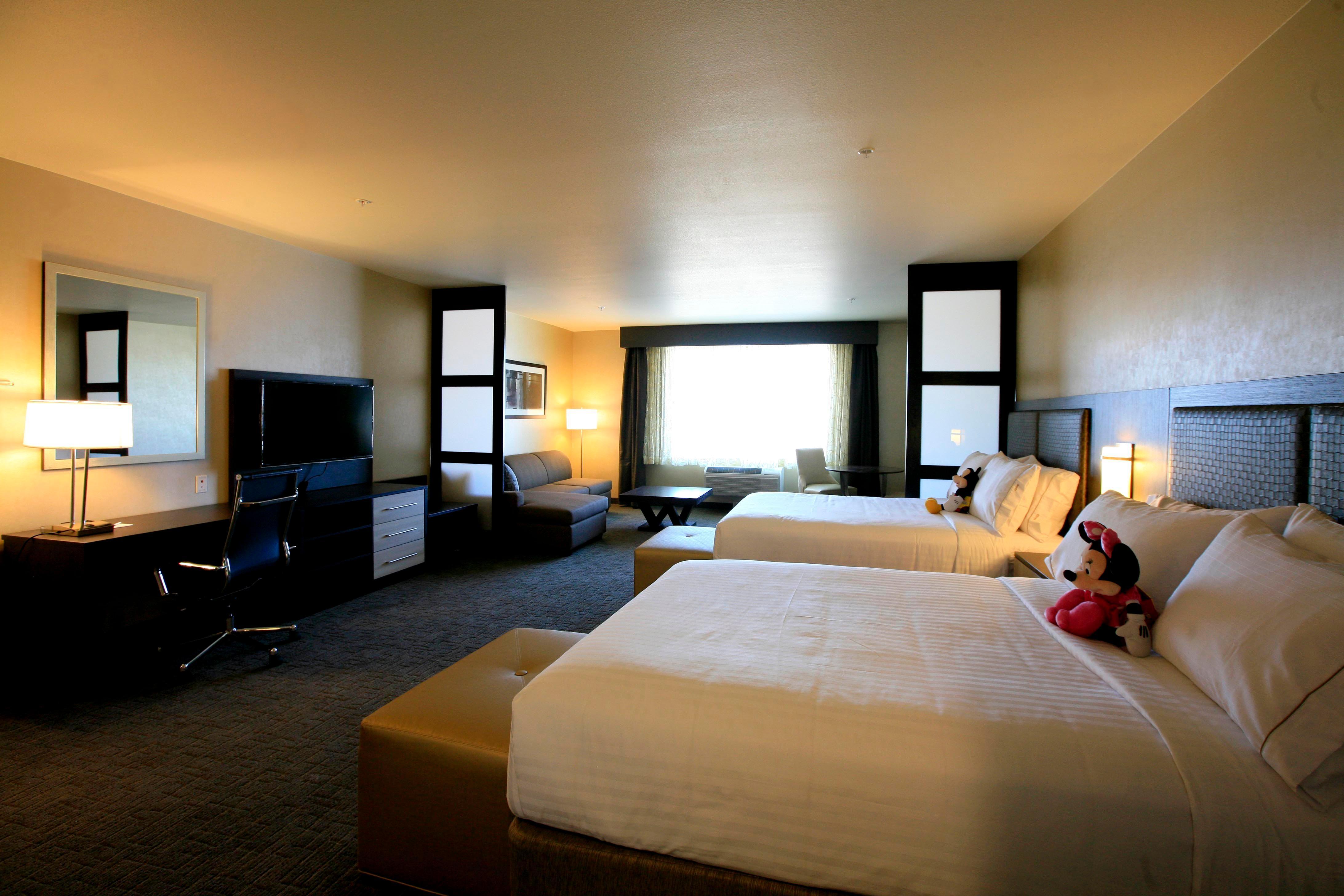 Holiday Inn Express & Suites Anaheim Resort Area By Ihg Exterior foto