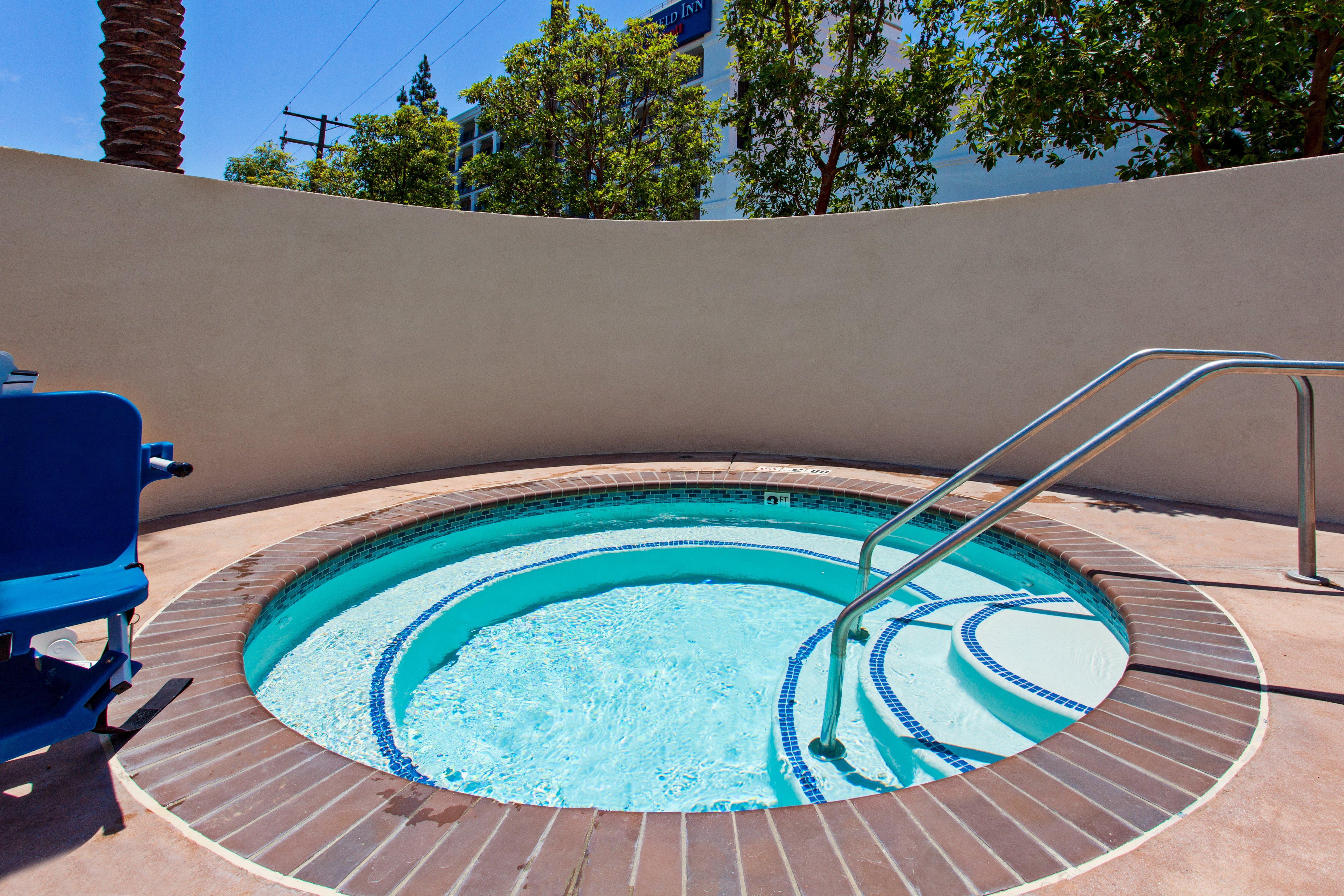 Holiday Inn Express & Suites Anaheim Resort Area By Ihg Exterior foto