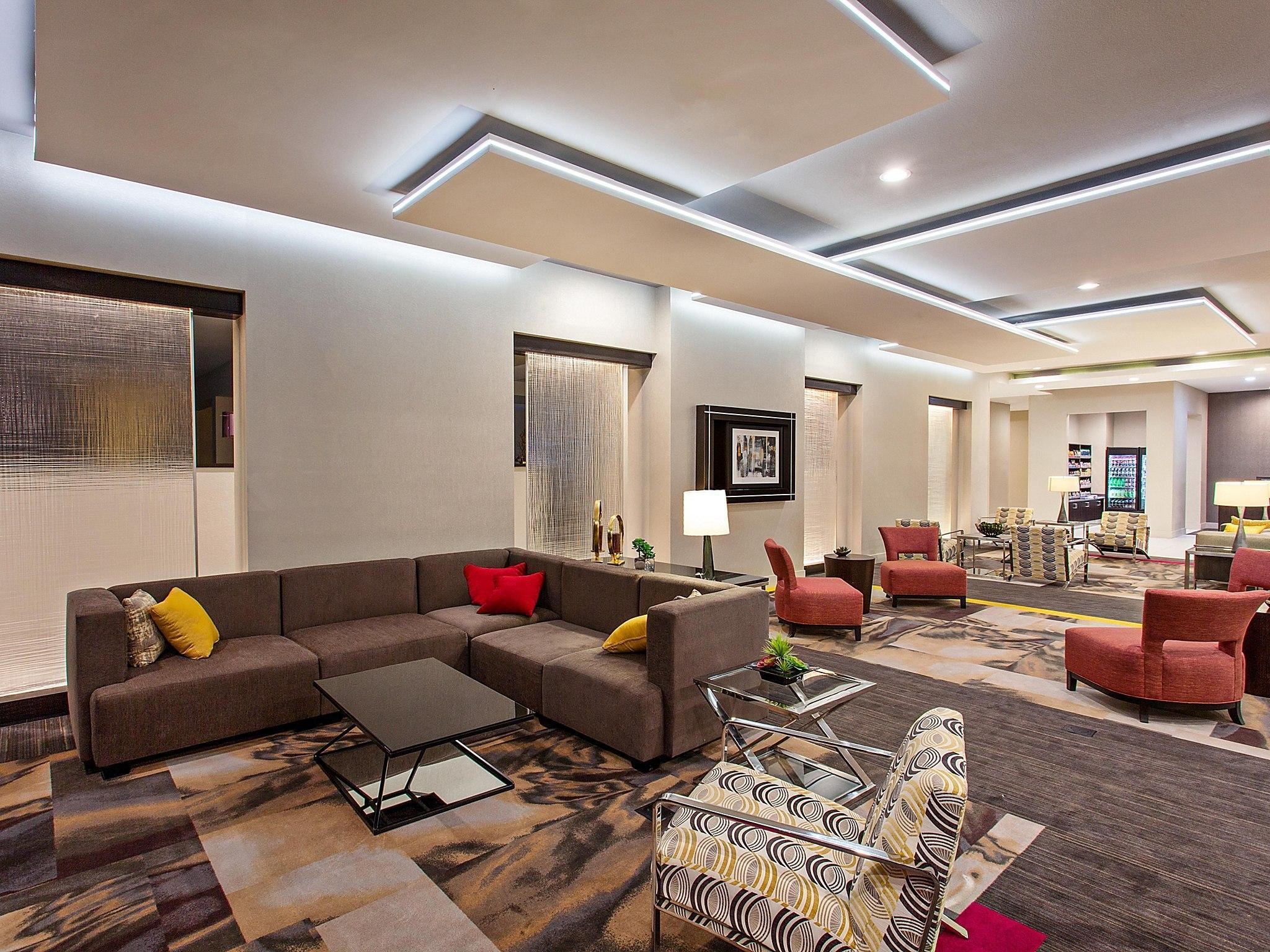 Holiday Inn Express & Suites Anaheim Resort Area By Ihg Exterior foto